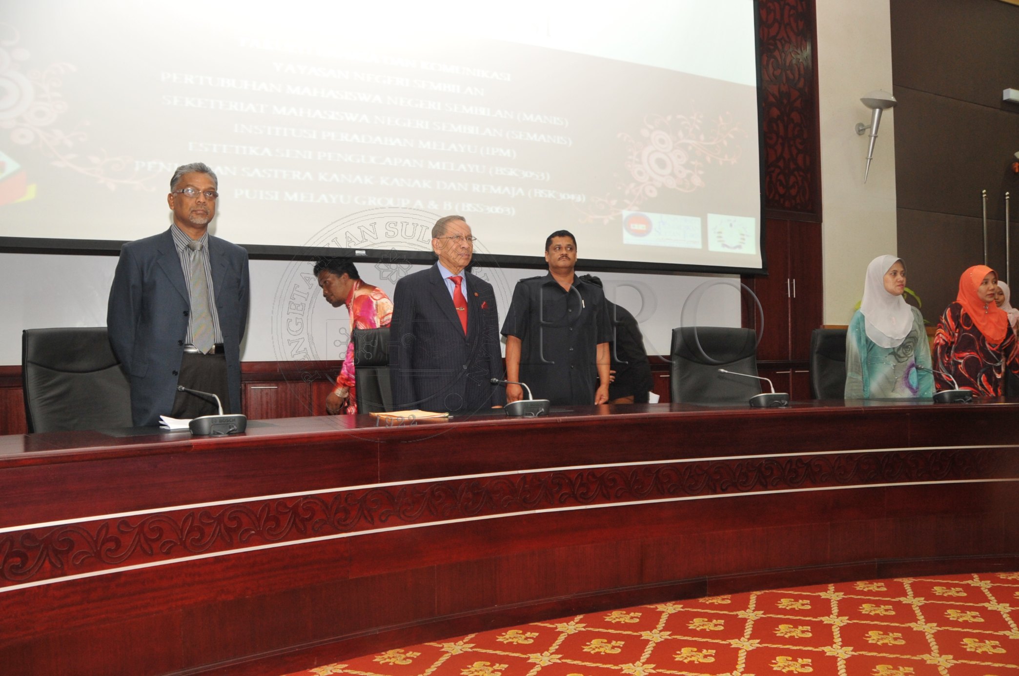 PRO 14 50 RECORD PRO 6813